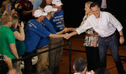 Mitt Romney arrasa en primarias de Puerto Rico