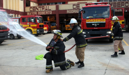 Bomberos cotizarán al Instituto Militar