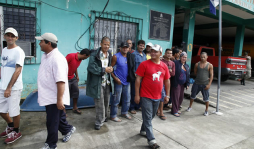 Más de 100 balseros cubanos han llegado a Honduras en el último mes