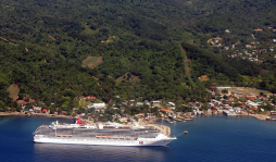 Roatán espera 78 mil cruceristas en diciembre