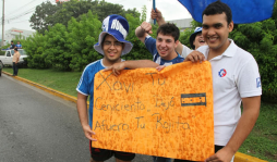 Hondureños celebran en las calles triunfo sobre España