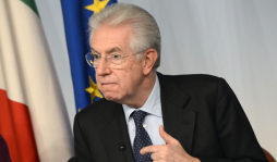 Mario Monti adelanta el final de su mandato