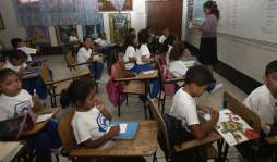 Sin clases escuelas y colegios públicos de Honduras