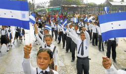 Conmemoran llegada de los pliegos a Honduras
