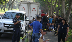 En cuneta hallan el cadáver de una mujer