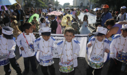 Fervor patrio en desfile de párvulos