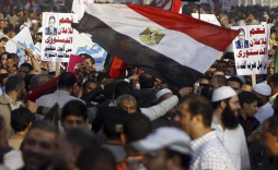 Crece tensión en Egipto entre partidarios y opositores al presidente Mursi
