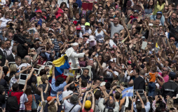 Papa Francisco canoniza a religiosas colombiana y mexicana