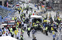 A 3 muertos y 100 heridos sube saldo tras explosión en Boston