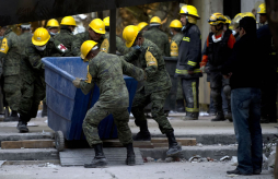 México: A 32 muertos sube saldo tras explosión en Pemex