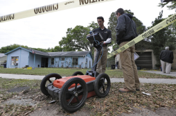 Un enorme hoyo se traga a hombre en Tampa, Florida