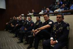 Culpan a seguridad por fracaso de depuración de policía de Honduras