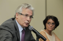 Garzón: juicio contra Ríos Montt es 'punto de esperanza' contra la impunidad