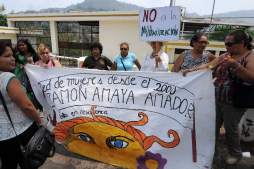 Hondureñas instan a presidentes a revisar políticas de seguridad con Obama