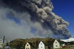Chile en alerta roja y Argentina en naranja por volcán Copahue