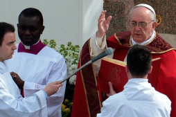 Papa Francisco: 'No seáis nunca hombres y mujeres tristes'