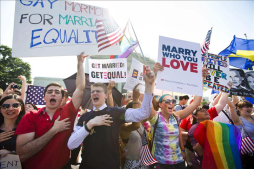 Lágrimas de alegría y banderas arcoiris en un día histórico para los gays de EUA