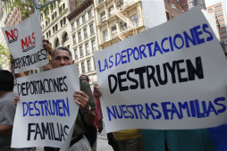 Denuncian arrestos de inmigrantes con papeles en Nueva York