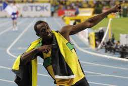 Bolt recupera su mejor imagen en los 200 metros