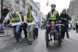 A 3 muertos y 100 heridos sube saldo tras explosión en Boston