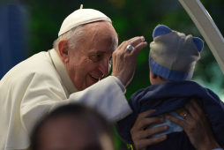 Papa: Jesús se une a los jóvenes desencantados de políticos y cristianos