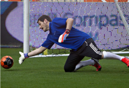 Casillas: 'Queremos ganar los cuatro títulos que tenemos en mente'