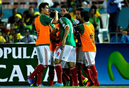 México consigue su primer triunfo y el liderato de la hexagonal