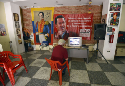 Salud de Chávez sacuden el fin de año de venezolanos