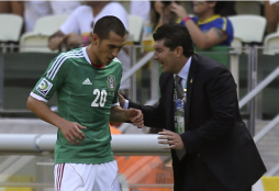 'Chepo' de la Torre sigue al frente de la Selección de México