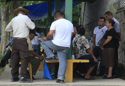 Detienen a pandillero de la 18 por masacre en la Rivera Hernández