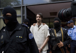 Nicaragua deporta al estadounidense más buscado por el FBI