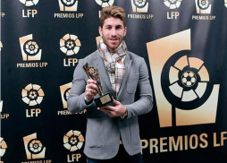 Barça y Real Madrid arrasan con los premios de la LFP