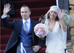 Andrés Iniesta se casó en la boda futbolística del año ‎