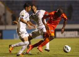 Olimpia perdonó al Houston Dynamo y el grupo no tiene dueño