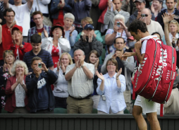 Federer cae al abismo en la segunda ronda de Wimbledon