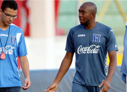 Jerry Palacios enciende las alarmas en la Selección de Honduras