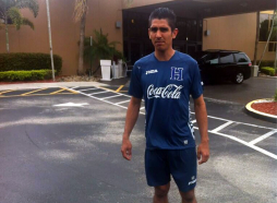 Jonathan Mejía realiza primer entrenamiento con la Selección
