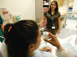 La carrera por inscribir a los hispanos de EUA en programas de seguro de salud