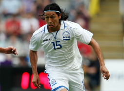 Inglaterra o España, destinos de Roger Espinoza