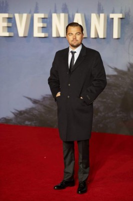 US actor Leonardo DiCaprio poses on arrival for the premiere of the film 'The Revenant' in London on January 21, 2016. AFP PHOTO / NIKLAS HALLE'N