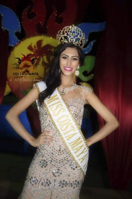 Honduras gana la corona de Miss Costa Maya 2015