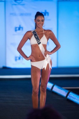 Keysi Sayago, Miss Venezuela 2017 competes on stage in Yamamay swimwear during the MISS UNIVERSE® Preliminary Competition at Planet Hollywood Resort & Casino in Las Vegas on November 20, 2017. The contestants have spent the last week touring, filming, rehearsing and preparing to compete for the Miss Universe crown in Las Vegas, NV. Tune in to the FOX telecast at 7:00 PM ET live/PT tape-delayed on Sunday, November 26, live from the AXIS at Planet Hollywood Resort & Casino in Las Vegas to see who will become the next Miss Universe. HO/The Miss Universe Organization