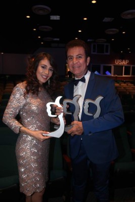 Campus TV entrega los Viral Media Awards