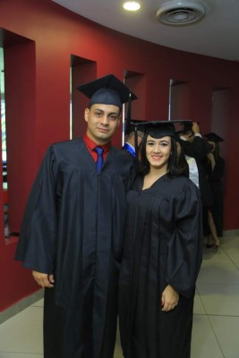 Unitec celebra su primera graduación del año