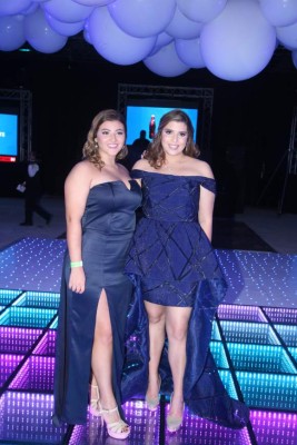 Juventud, elegancia y celebración en la Prom 2018 de la EIS