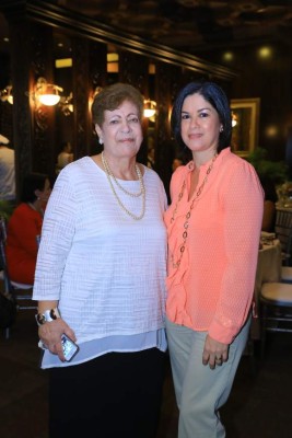 Rita Ictech y Vilma Oliva