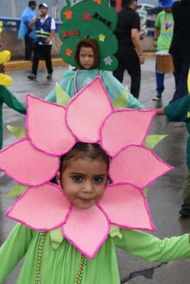 Festejan con carnaval 439 aniversario de la capital de Honduras