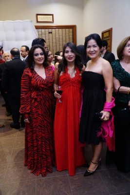 Entregan los Premios Copán a la excelencia turística