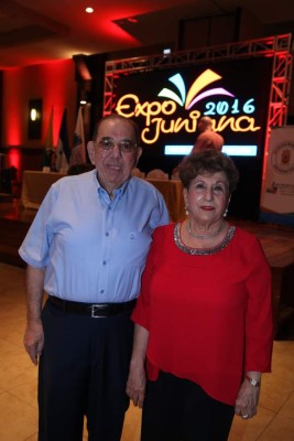 Empresarios inauguran la Expo Juniana 2016