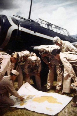 Foto del 12 de julio de 1969 delos pilotos de la Fuerza Aérea hondureña justo antes del inicio de la Guerra de las 100 Horas. Foto/ AFP